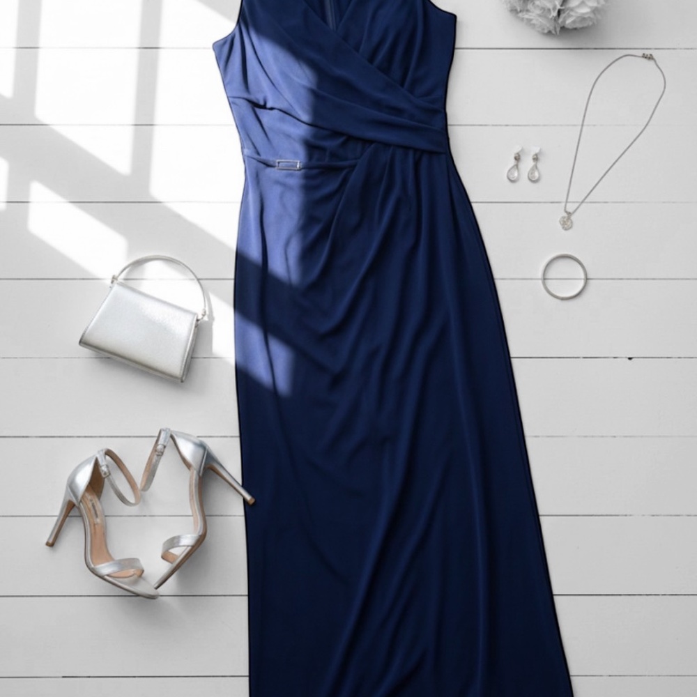 ✨ Elegant Ruched Maxi Gown - Sleeveless V-Neck - 4